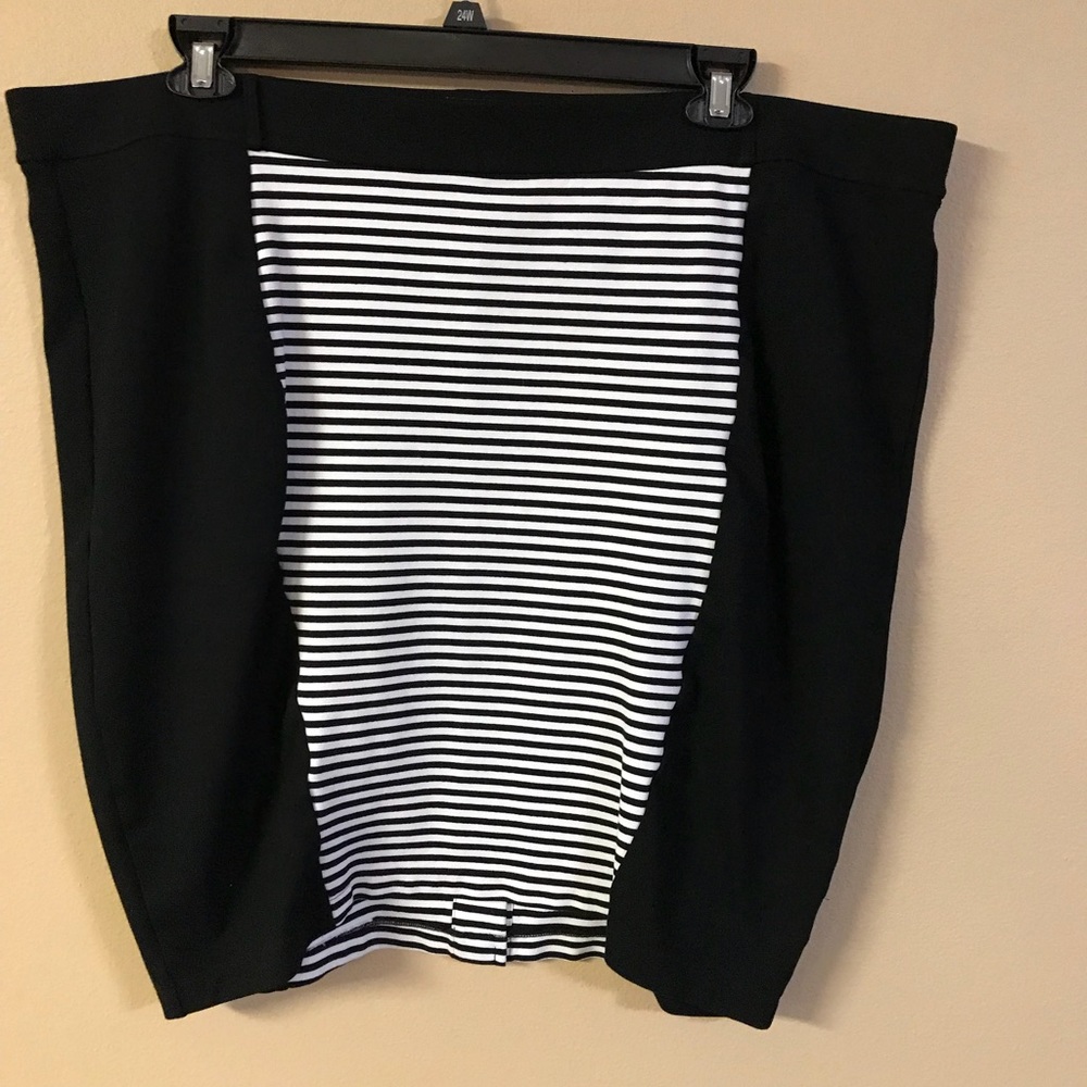 Torrid skirt